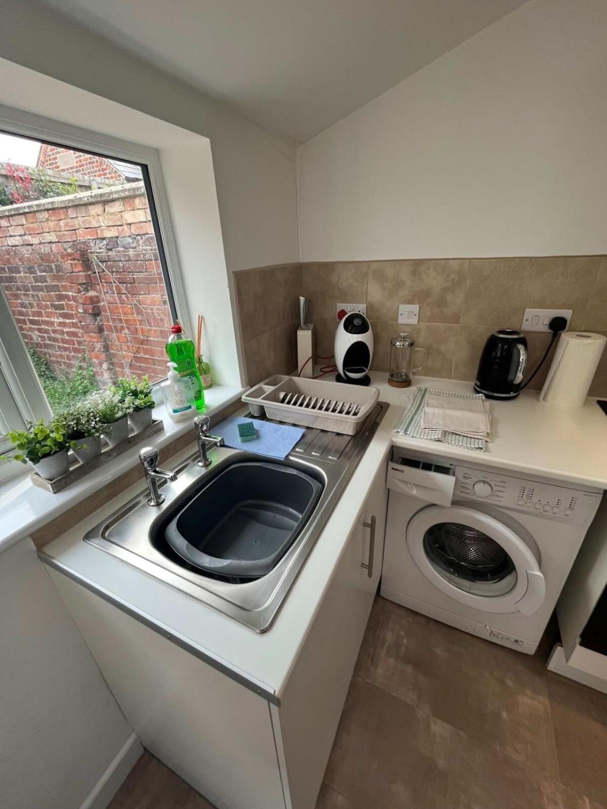 Cosy 2 Bedroom Victorian Townhouse In The Town Centre Bury St. Edmunds Dış mekan fotoğraf